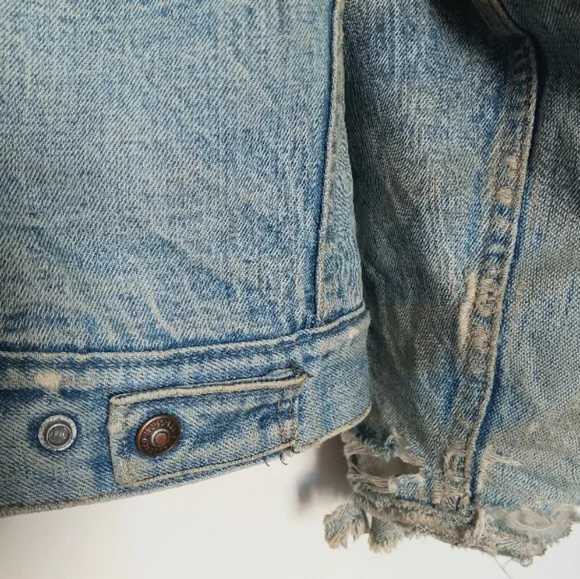LEVI'S Vintage 1970's RAD Naturally Distressed Denim Sherpa-Lined Jacket Size 48 - Picture 7 of 15